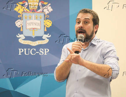 Encontro de Guilherme Boulos com estudantes da  PUC - SP