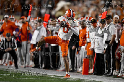 NCAA Football: CFP National Playoff First Round-Clemson at Texas