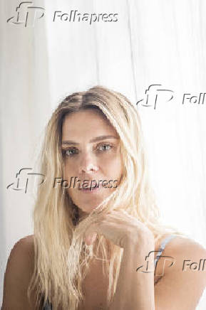 Retrato da atriz Carolina Dieckmann, 39, para entrevista exclusiva  Folha
