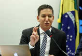 Glenn Greenwald vai  Cmara falar sobre mensagens de Sergio Moro