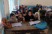 Afghan girls attend primary schools after summary holidays in Kandahar