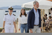 Los reyes Felipe y Letizia almuerzan con Leonor en Villagarca de Arousa