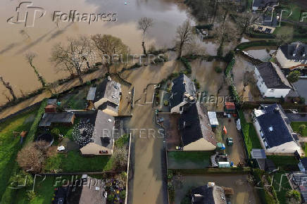 Storm Herminia hits western France