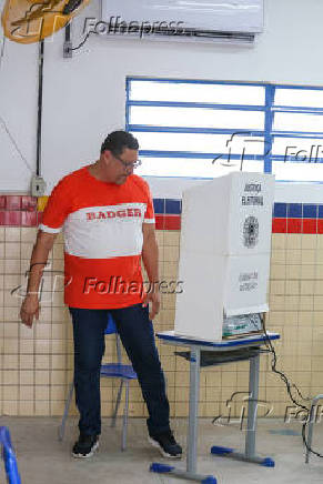 Candidato Toinho vota em gua Preta PE