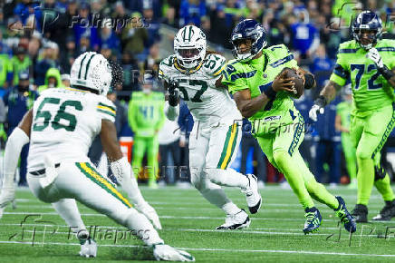 NFL: Green Bay Packers at Seattle Seahawks