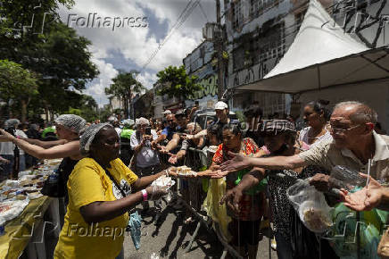 Tradicional Bolo do Bixiga no aniversrio de So Paulo - 471 anos