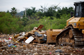 Depsito de lixo aps enchentes, em So Leopoldo (RS)