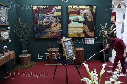 21st 'Art Moscow' fair of modern, classical and jewelry art in Moscow