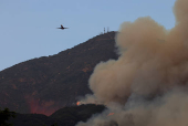 Airport Fire burns in the hills of Orange County