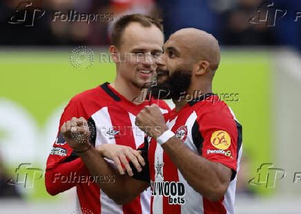 Premier League - Brentford v Wolverhampton Wanderers