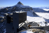 Swiss Alps restaurant reopens after fire