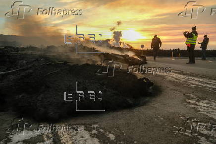 Volcano eruption near Grindavik