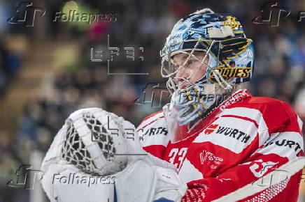 Spengler Cup 2024 - Team Canada vs Straubing Tigers