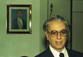 O presidente Itamar Franco ao lado da