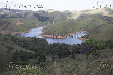 Nvel baixo da Represa Jaguari 