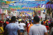 Desfile dos Papangus de Bezerros, em Bezerros (PE)