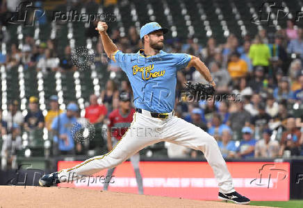 MLB: Arizona Diamondbacks at Milwaukee Brewers