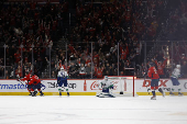 NHL: Vancouver Canucks at Washington Capitals