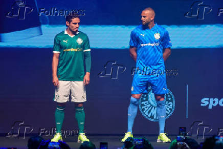 Palmeiras apresenta patrocinador master