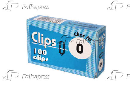 Caixa de clips contendo 100 clips