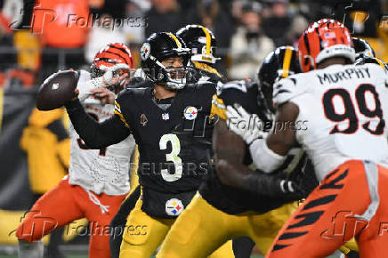 NFL: Cincinnati Bengals at Pittsburgh Steelers