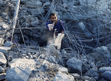 Aftermath of Israeli raid, in Khan Younis