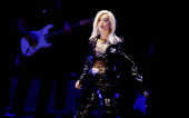 A cantora Bebe Rexha se apresenta na abertura do show de Katy Perry