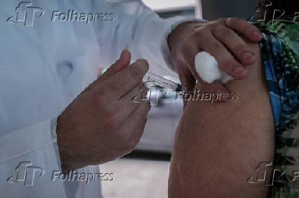 Vacinao gratuita contra Covid em farmcia da Drogasil
