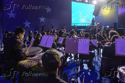Orquestra Sinfnica de Helipolis na abertura de evento 