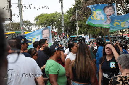 Ricardo Nunes faz caminhada no bairro Jabaquara