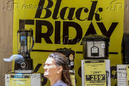 Lojistas preparam as ofertas para a Black Friday