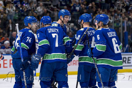 NHL: Edmonton Oilers at Vancouver Canucks