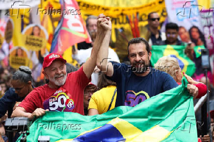 ltimo ato de campanha do candidato Guilherme Boulos (PSOL) na Avenida Paulista