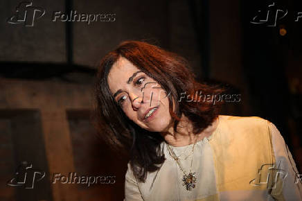 A atriz Fernanda Torres no lanamento do romance ''A Glria e seu Cortejo de Horrores''