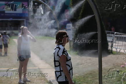 Dia de muito calor em Paris