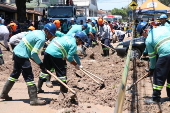 Idosa/morre/rompimento/de adutora/rio