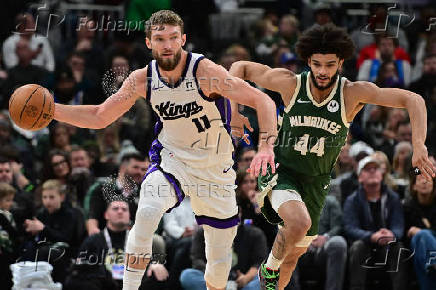 NBA: Sacramento Kings at Milwaukee Bucks