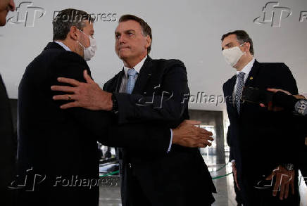 Bolsonaro se rene com os presidente da Cmara e Senado