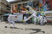 Fencing club brings hope to Nairobi slum youth