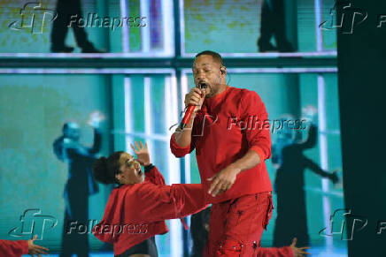 O cantor cantor Will Smith se apresenta no palco Sunset