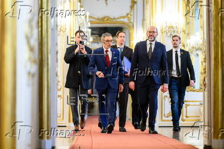 Austrian president meets Freedom Party of Austria chairman in Vienna