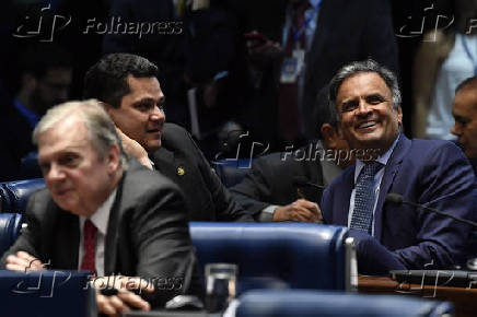 Tasso Jereissati e Acio Neves em sesso no Senado