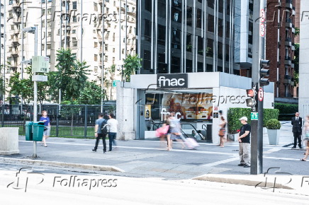 Vista da fachada da livraria Fnac na avenida Paulista em So Paulo (SP)