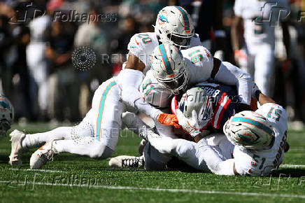 NFL: Miami Dolphins at New England Patriots