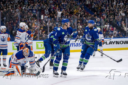 NHL: Edmonton Oilers at Vancouver Canucks