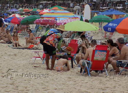 PRAIAS DO ARPOADOR E COPACABANA NESTE DOMINGO.