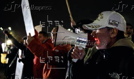 Third night of nationwide protests against far-right independent runoff candidate Calin Georgescu