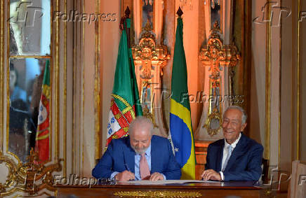 Chico Buarque recebe o prmio Cames em Portugal