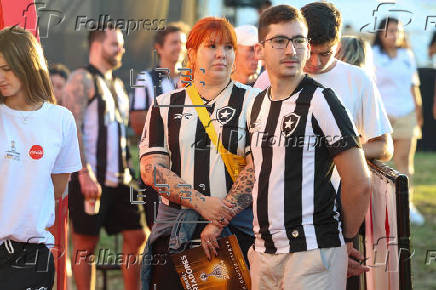 Hinchas del Mineiro y Botafogo en la zona de fanticos de la Conmebol Libertadores en Buenos Aires