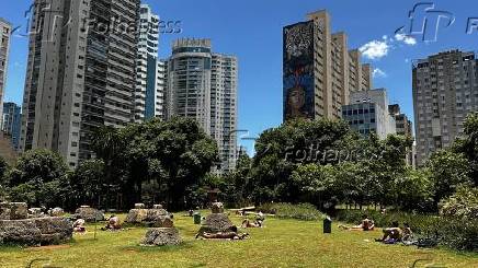 Parque Augusta em dia ensolarado